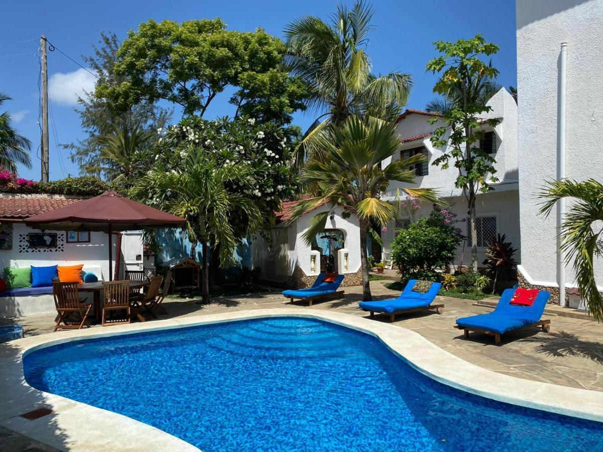 Luciano & Grace Apartments Watamu Buitenkant foto
