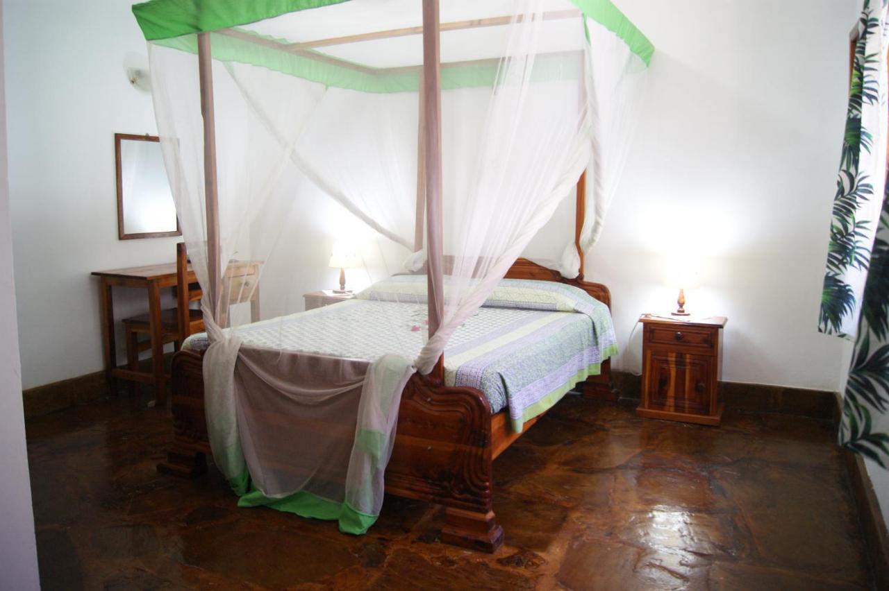 Luciano & Grace Apartments Watamu Buitenkant foto