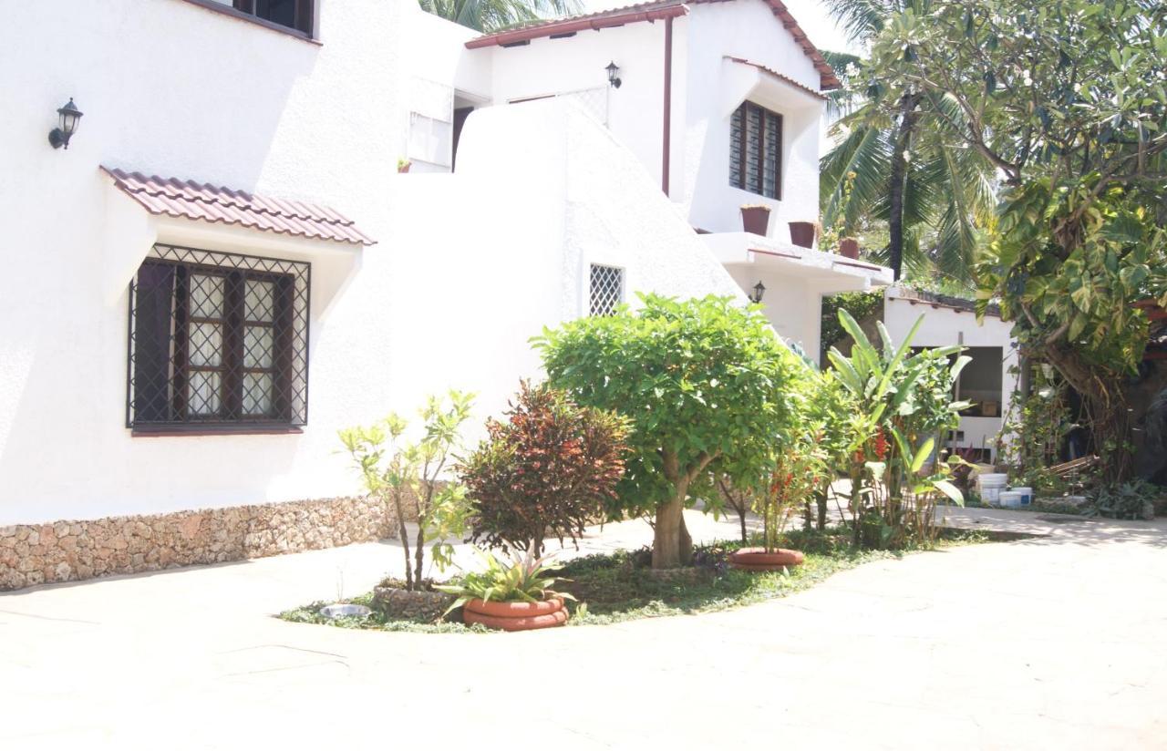 Luciano & Grace Apartments Watamu Buitenkant foto