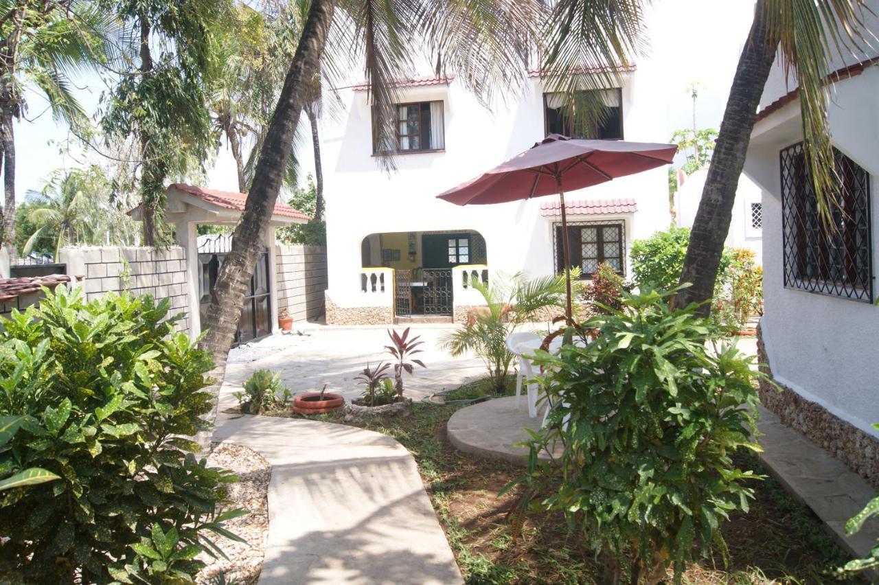 Luciano & Grace Apartments Watamu Buitenkant foto