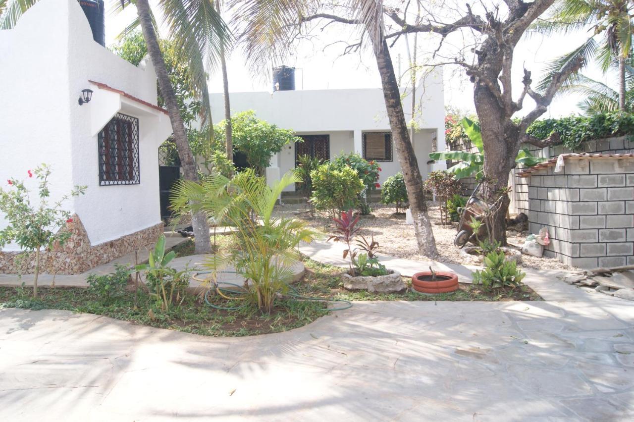 Luciano & Grace Apartments Watamu Buitenkant foto